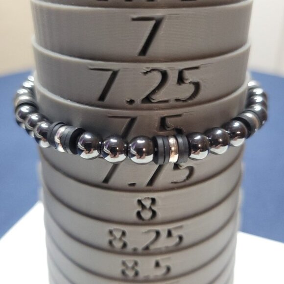 NWT Mens Shiny Black Silver Hematite Stone And Clay Stretch Bracelet Size 7.5 In - Picture 4 of 4